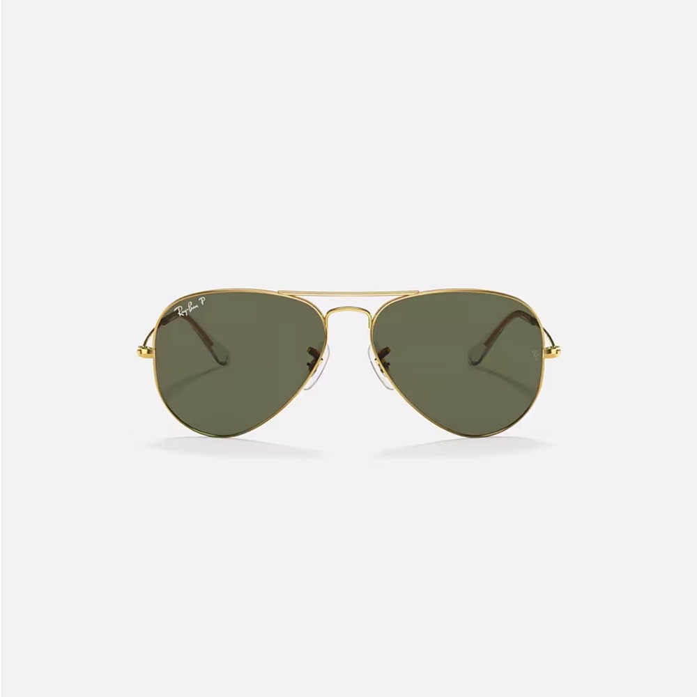Ray-Ban Aviator Sunglasses with Gold Frame. Brand New and never worn